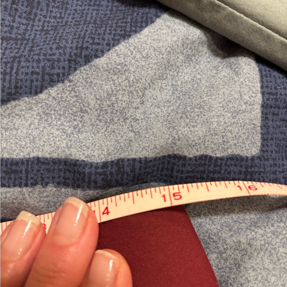 Athleta Women’s Deep Red Ski Pants with Black Accents - Picture 7 of 8